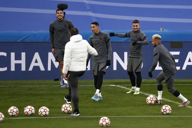 下届还有李凯尔吗 苏群:我的理解他是一次一签